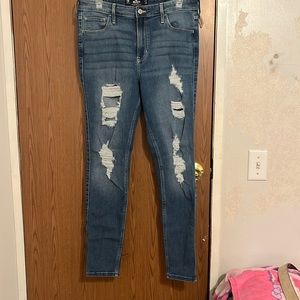 Hollister High-Rise Super Skinny Jeans